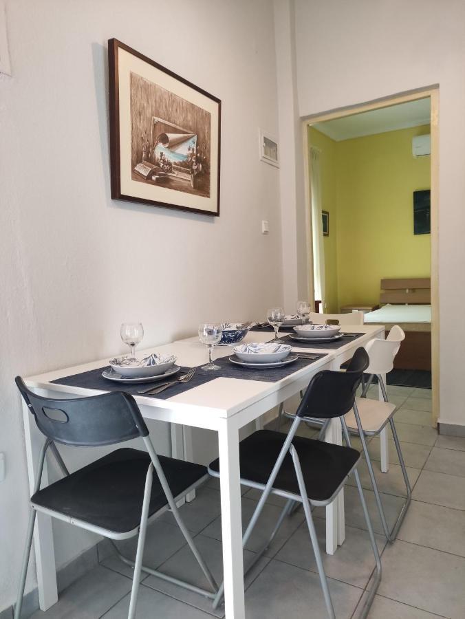 A&B Apartment Néoi Epivátai Ngoại thất bức ảnh